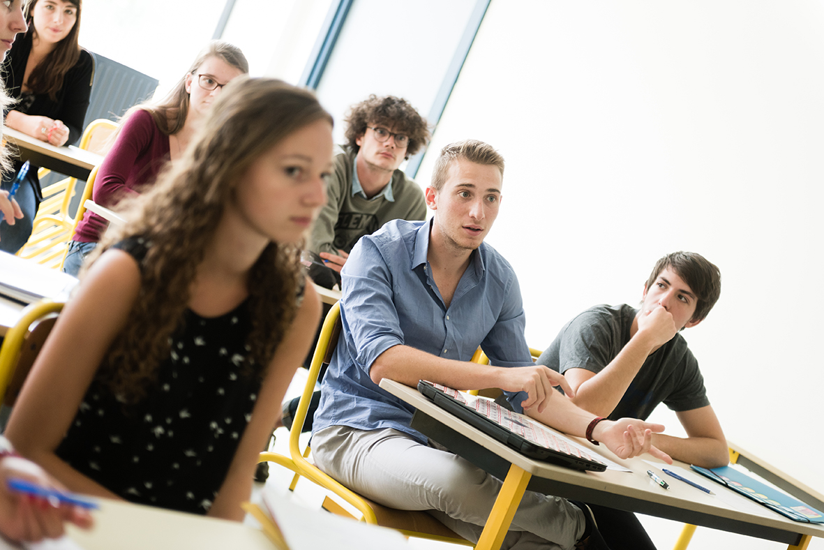 Cours à l'ENSCMu