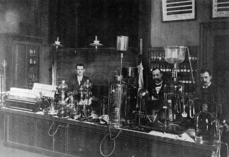 Première école de chimie de France