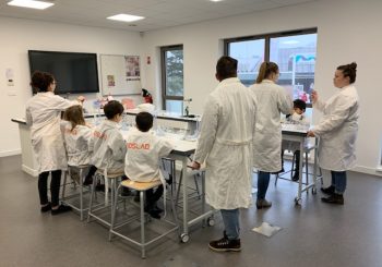 DERNIÈRE SÉANCE CHIMIE AVEC LES ENFANTS DU KIDSLAB